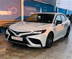 تۆیۆتا کامری